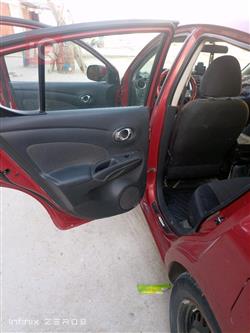 Nissan Versa